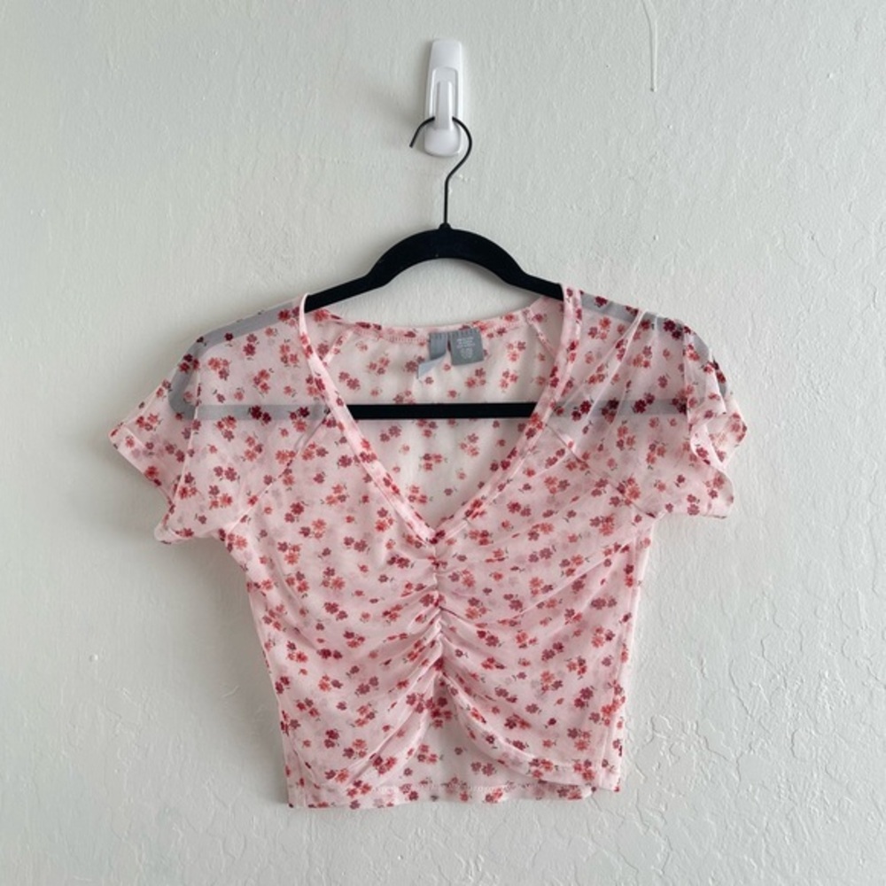 SKY AND SPARROW Ditsy Mesh Cinch Front Womens Tee Pale Pink Barbie Size Small